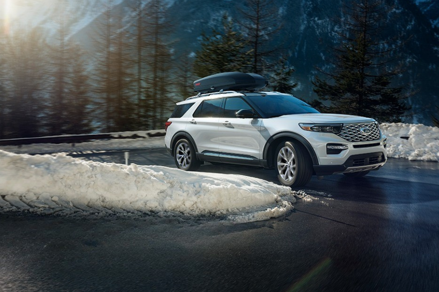 ford explorer driving in winter