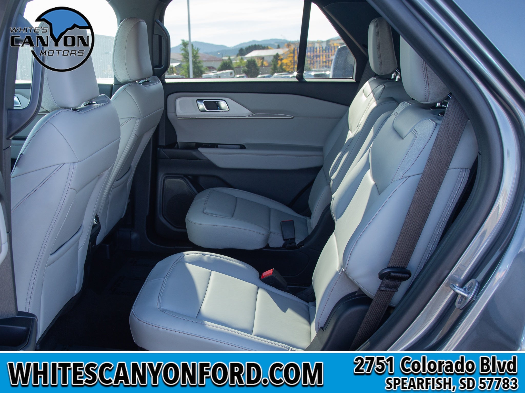 2027 Ford Explorer Active w/200A Pkg