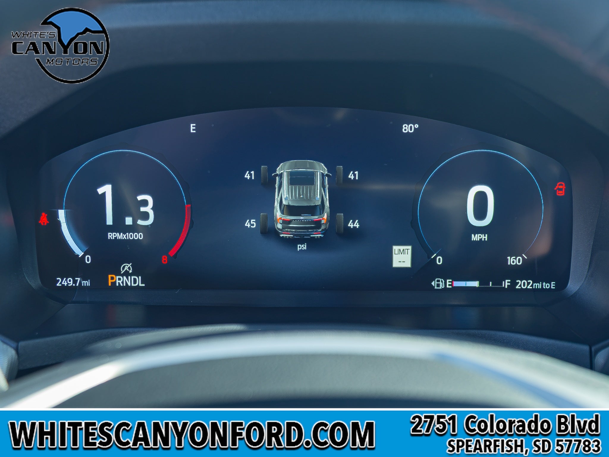 2027 Ford Explorer Active w/200A Pkg