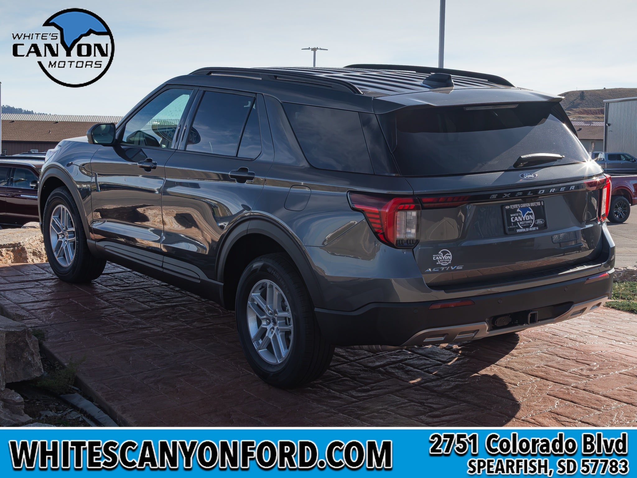 2027 Ford Explorer Active w/200A Pkg