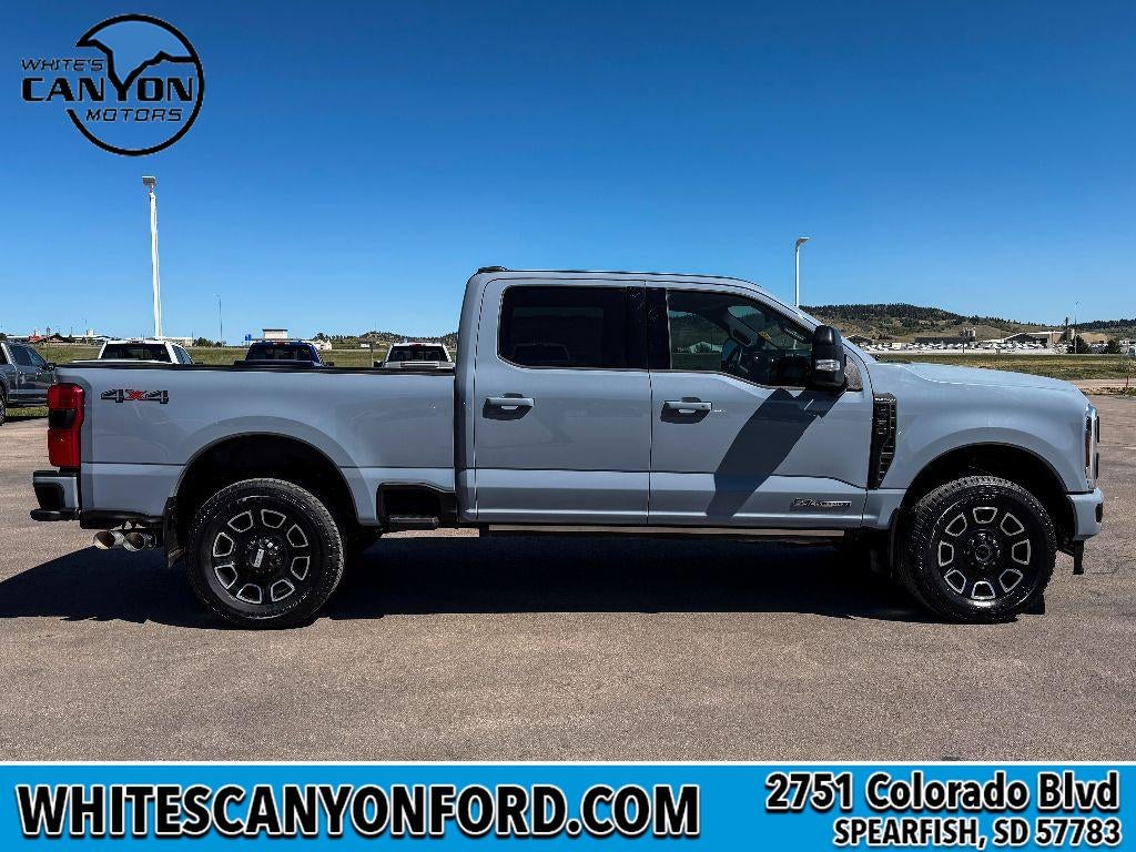 2025 Ford F-350 Super Duty Platinum