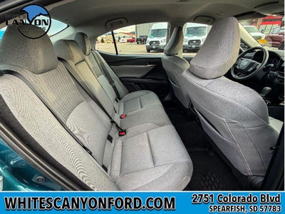 2025 Toyota Camry Hybrid LE