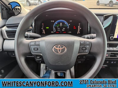 2025 Toyota Camry Hybrid LE